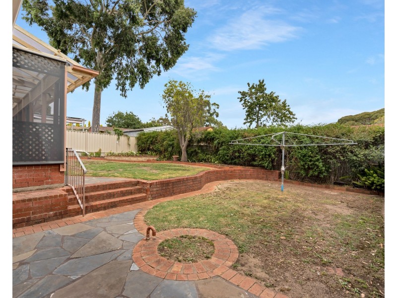 9 Redcraze Street, Aberfoyle Park SA 5159