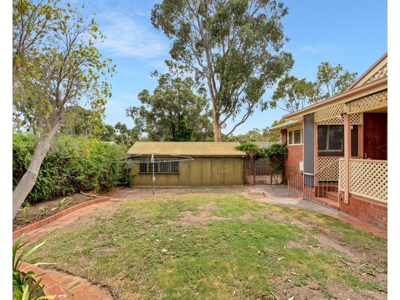 9 Redcraze Street, Aberfoyle Park SA 5159