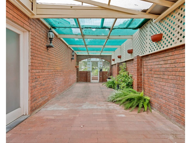 9 Redcraze Street, Aberfoyle Park SA 5159