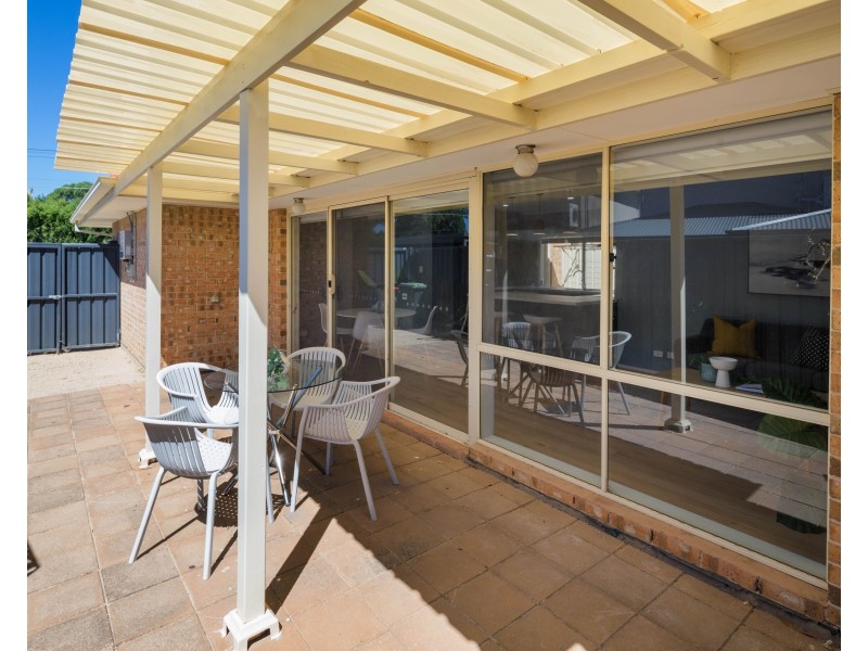 2 Wilga Street, Seacombe Gardens SA 5047