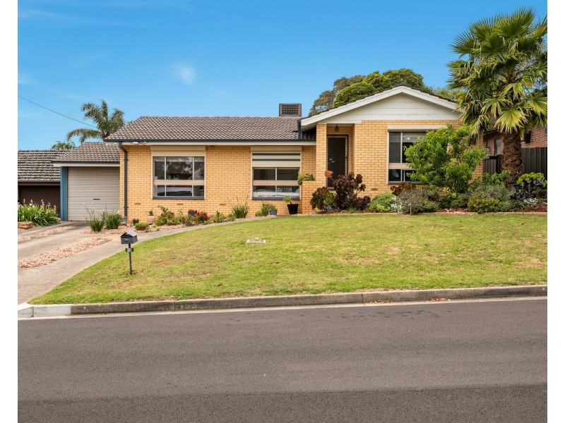13 Wyoming Way, Happy Valley SA 5159