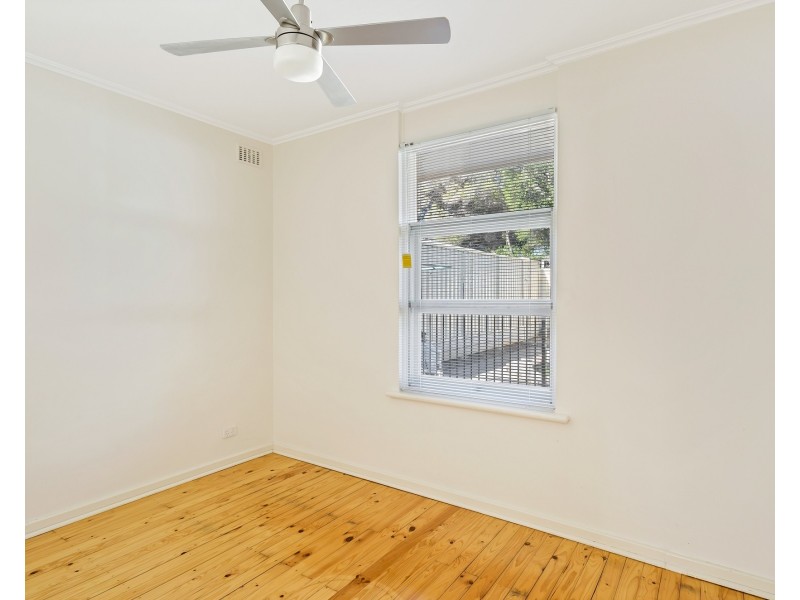 4 Vine Street, Morphett Vale SA 5162