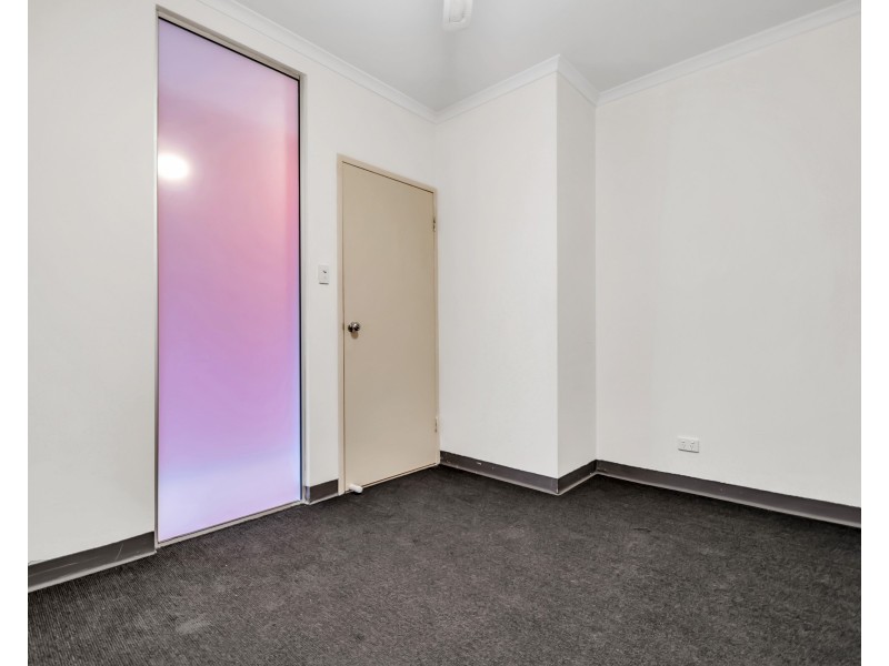 18/13 Yates Street, Mawson Lakes SA 5095