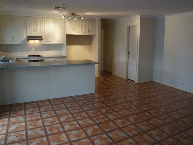 33 Tumbella Drive, Murray Bridge SA 5253