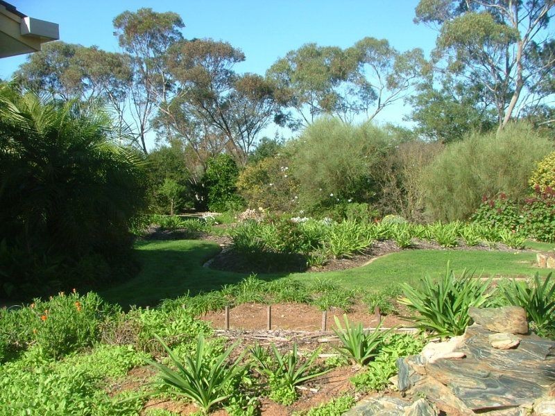 64 Mitchell Ave, Murray Bridge SA 5253