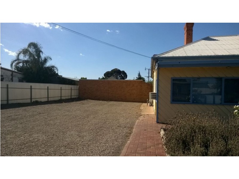 14 Clara Street, Murray Bridge SA 5253
