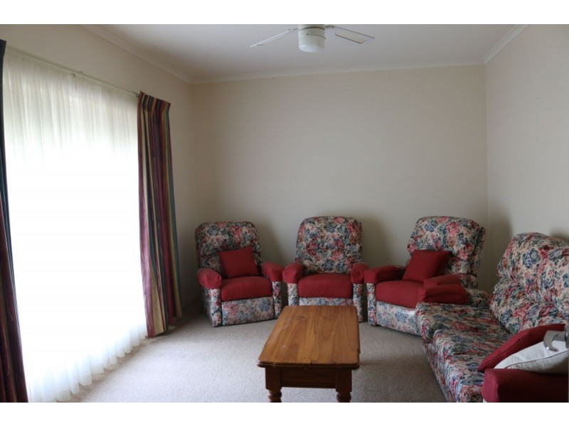 1 Adrian Street, Murray Bridge SA 5253