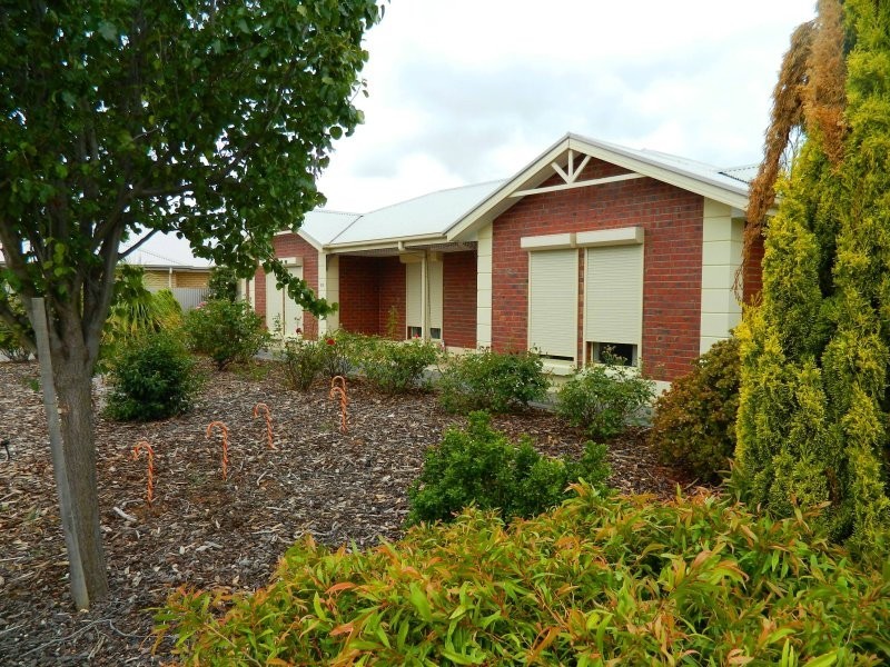 18 Albert Place, Murray Bridge SA 5253