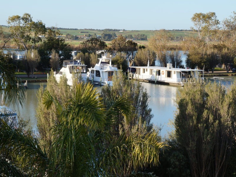 18 Riverglen Drive, Riverglen SA 5253