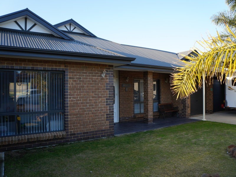 18 Riverglen Drive, Riverglen SA 5253
