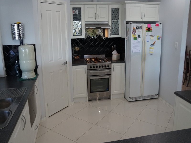 18 Riverglen Drive, Riverglen SA 5253