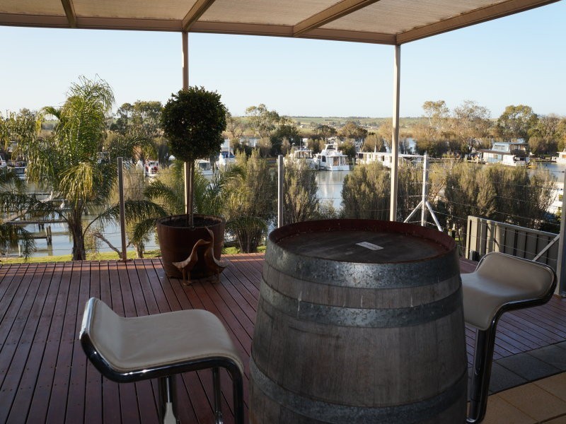 18 Riverglen Drive, Riverglen SA 5253