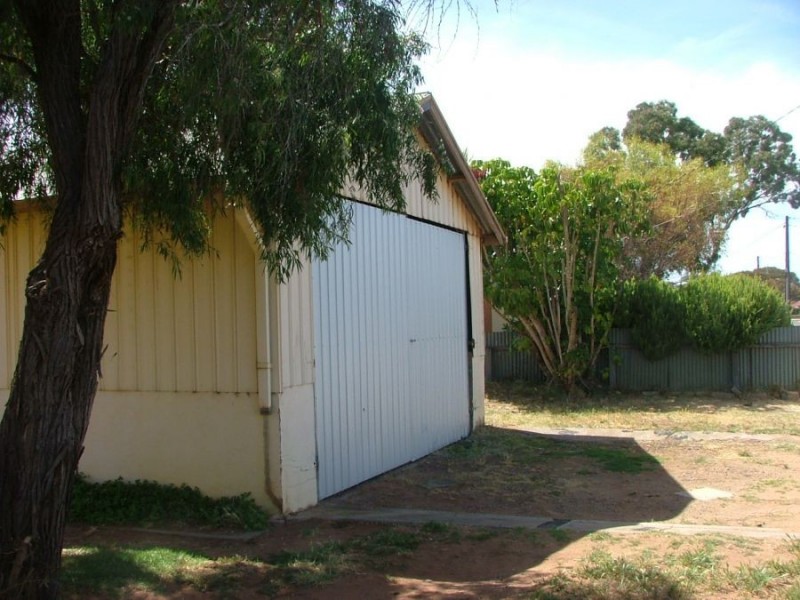 6 Homburg, Murray Bridge SA 5253