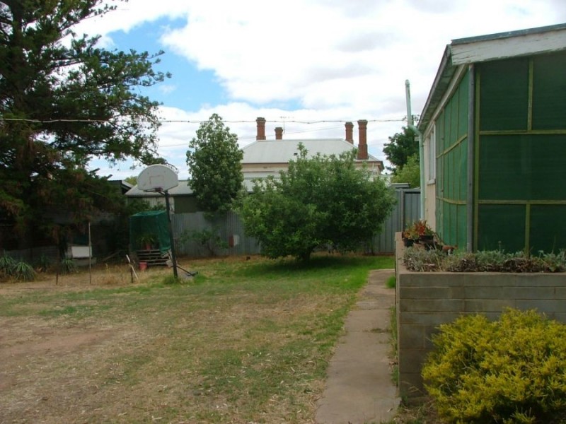 12 First, Murray Bridge SA 5253