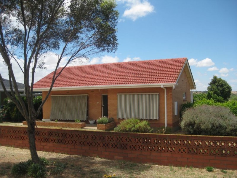 24 Leslie Street, Murray Bridge SA 5253