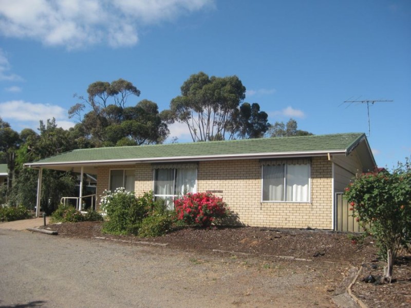 2 /28 Hawke Rd, Murray Bridge SA 5253