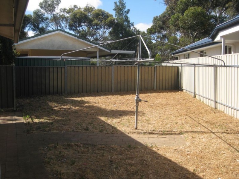 2 /28 Hawke Rd, Murray Bridge SA 5253