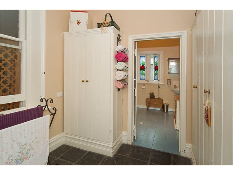 94 Adelaide Road, Murray Bridge SA 5253