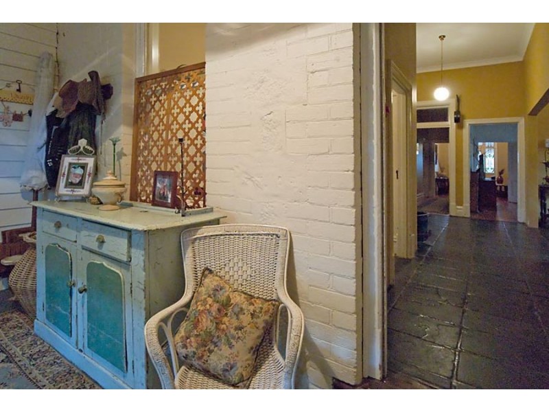 94 Adelaide Road, Murray Bridge SA 5253