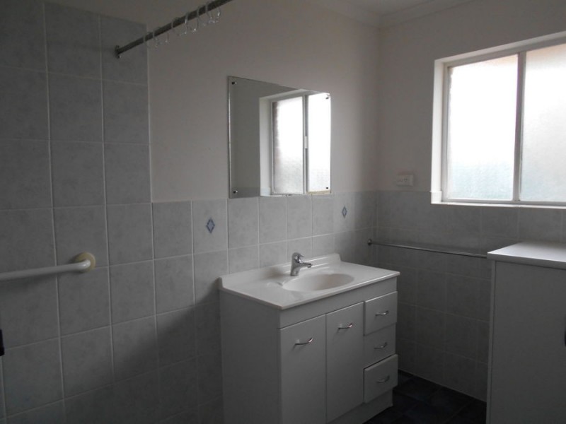 11 Edinburgh  St, Murray Bridge SA 5253