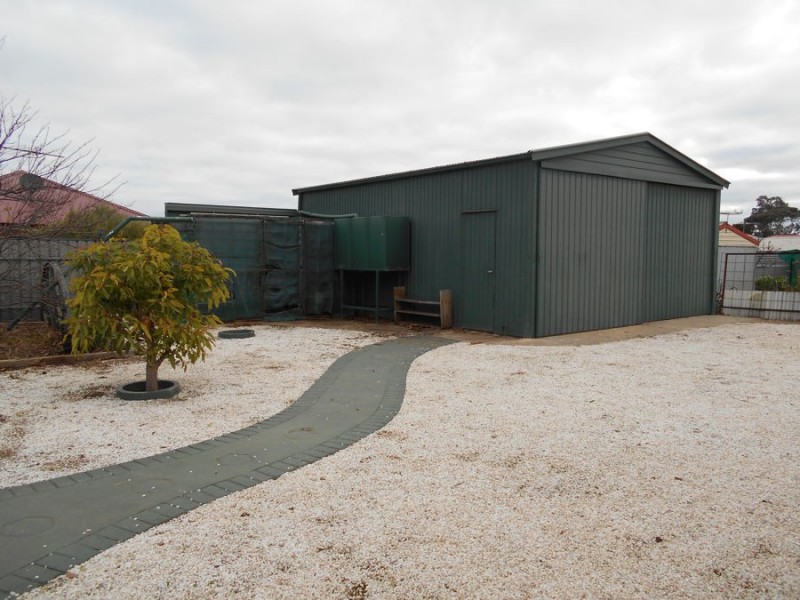 11 Edinburgh  St, Murray Bridge SA 5253