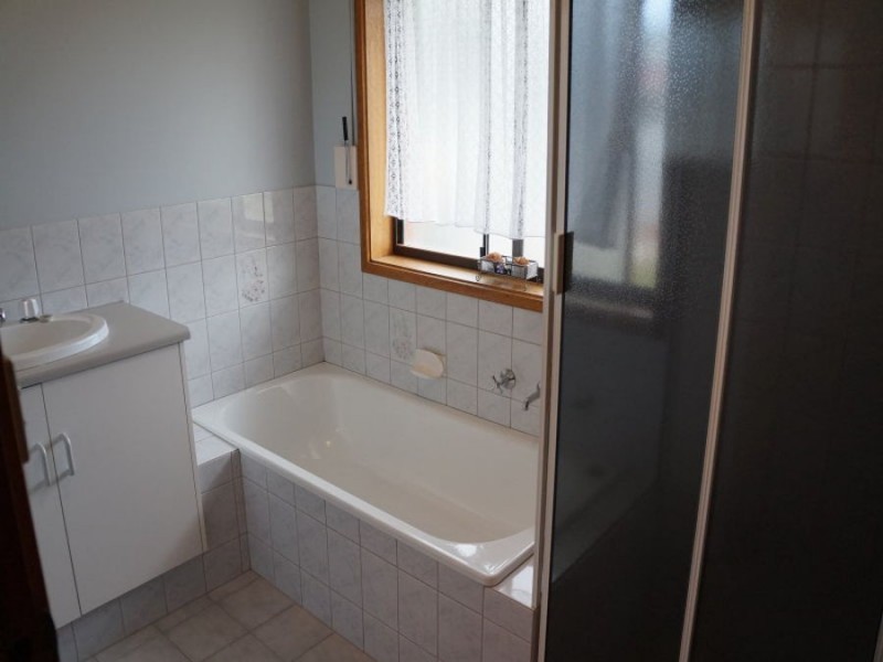 4 Blackwood Avenue, Murray Bridge SA 5253