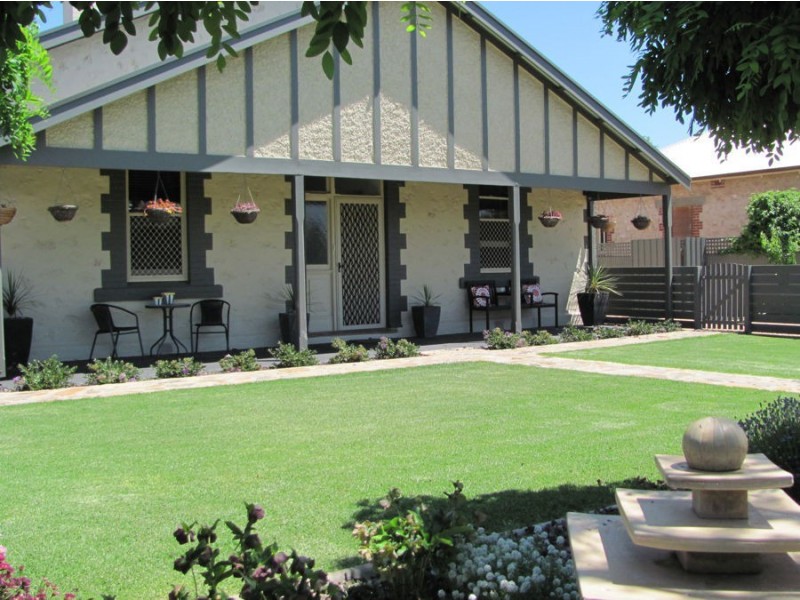 22 Charles Street, Murray Bridge SA 5253