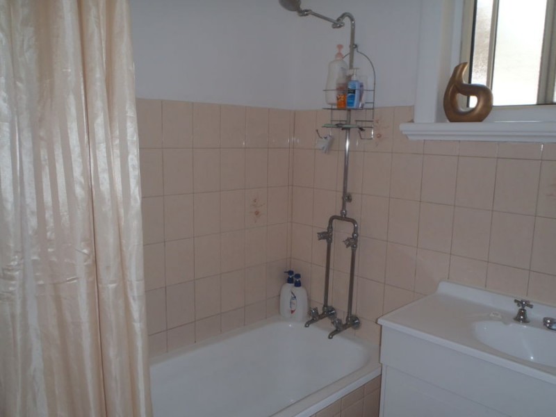 22 Charles Street, Murray Bridge SA 5253