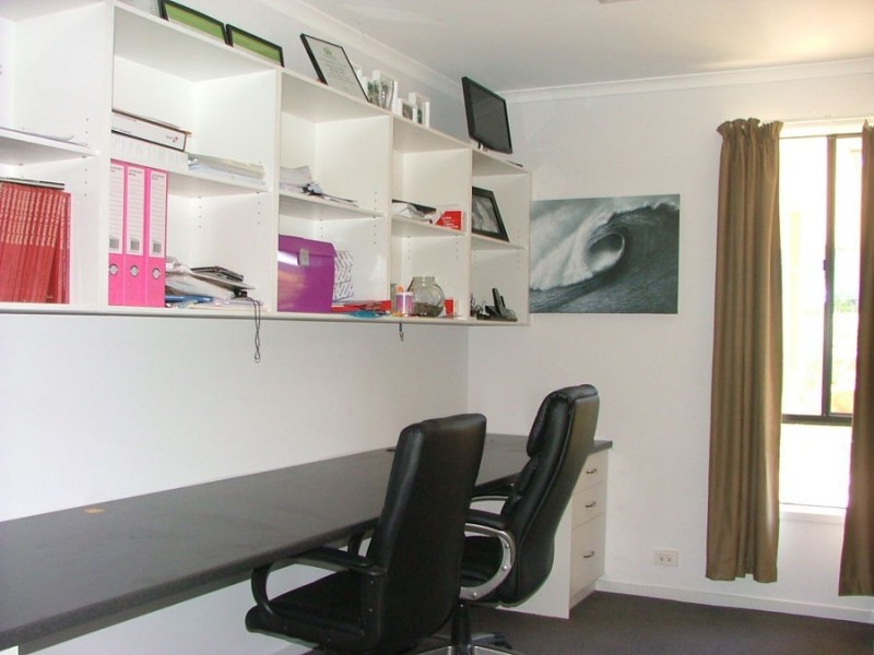 2 John Crt, Murray Bridge SA 5253