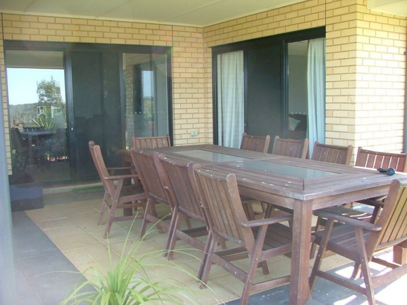 2 John Crt, Murray Bridge SA 5253