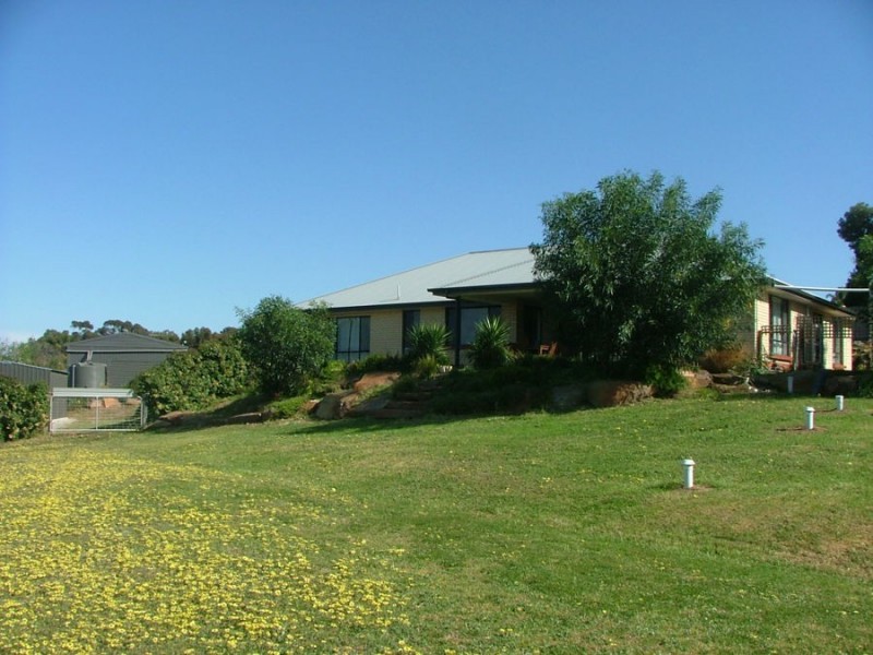 2 John Crt, Murray Bridge SA 5253