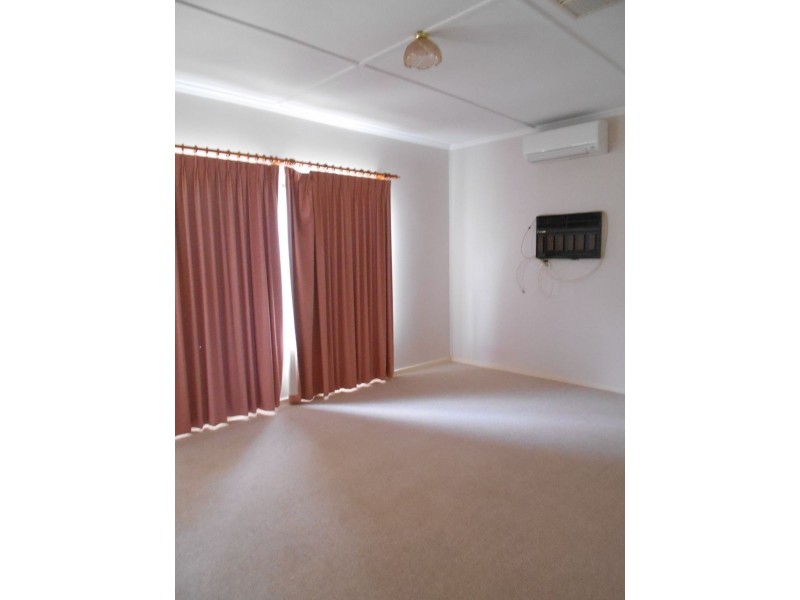 2/220 Avoca Dell Drive, Murray Bridge SA 5253