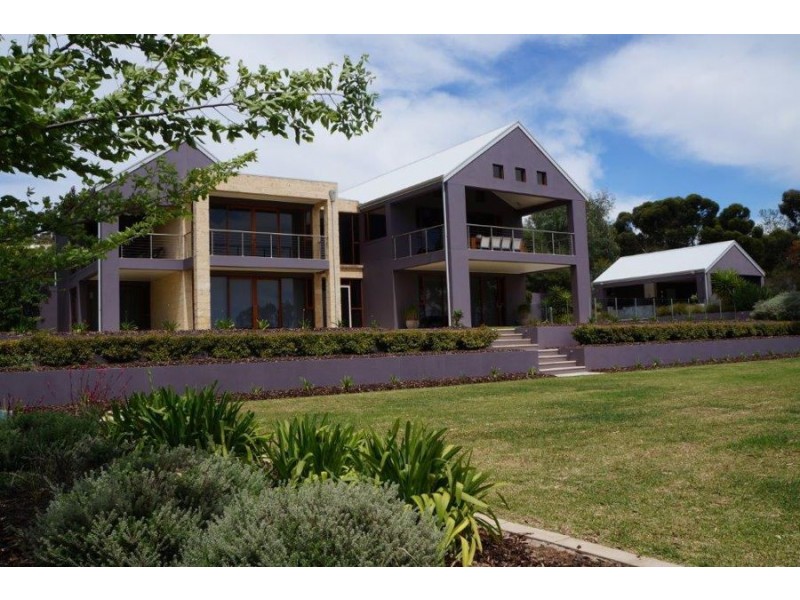 3 Emu Rd, Murray Bridge SA 5253