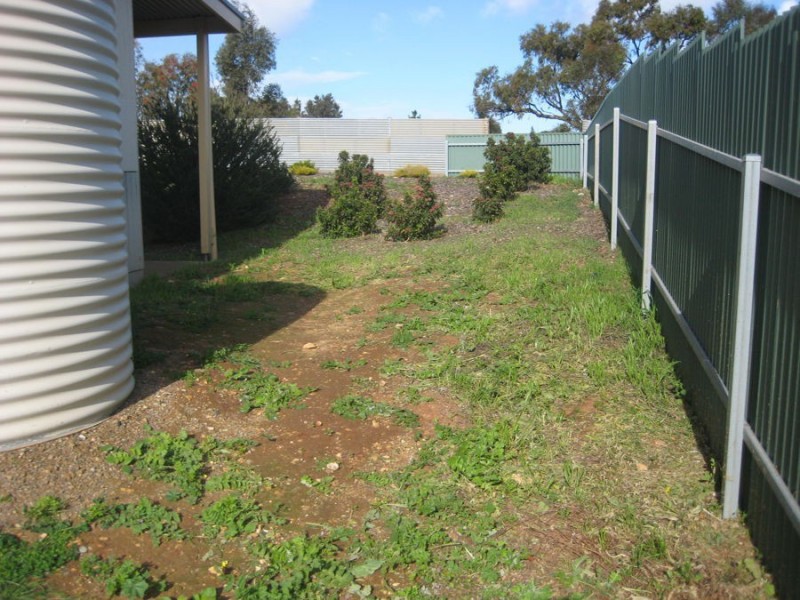 1/1 George Avenue, Murray Bridge SA 5253