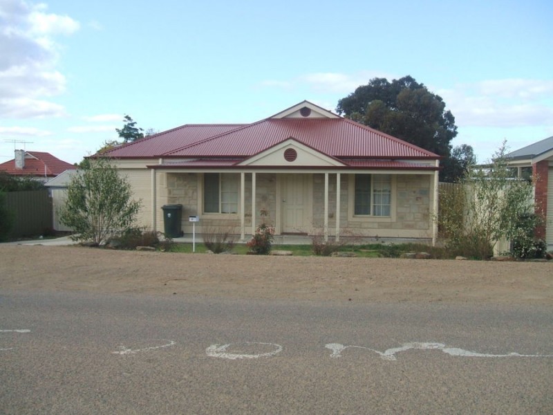 2a Wattle Street, Murray Bridge SA 5253