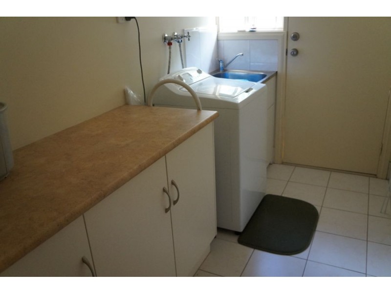 1 Albert Place (corner Hannaford Street), Murray Bridge SA 5253