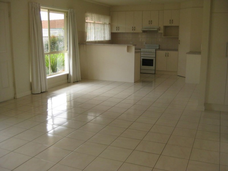 2a Gail Crescent, Murray Bridge SA 5253