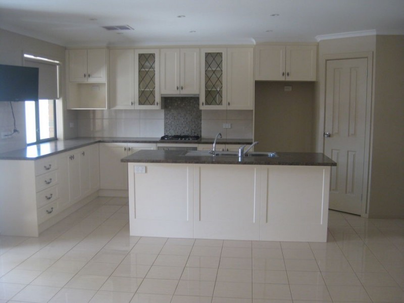 8 King Court, Murray Bridge SA 5253