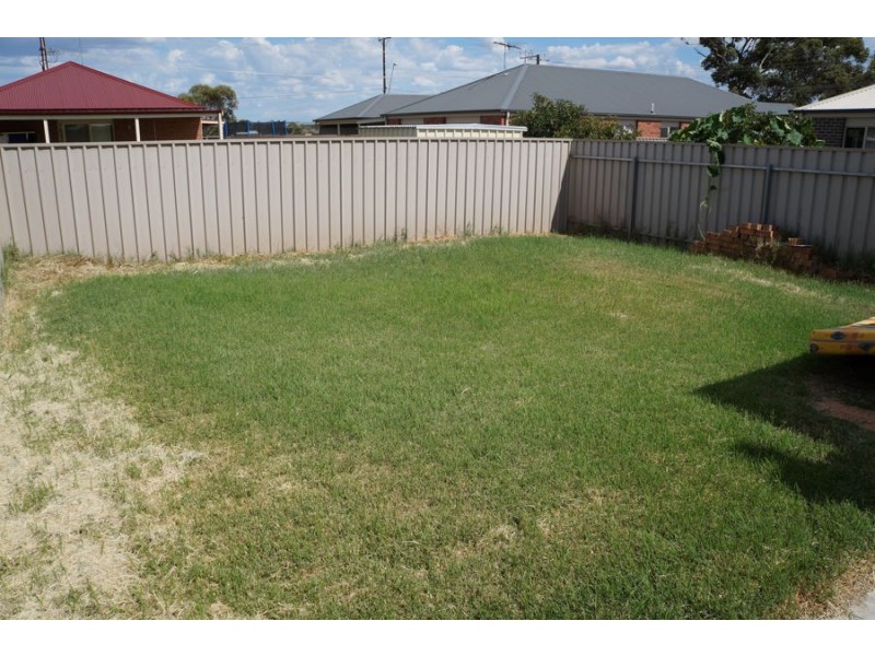 1a Ovens Avenue, Murray Bridge SA 5253