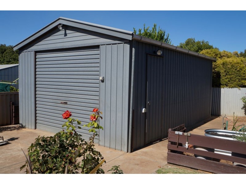 11 Long Island Road, Murray Bridge SA 5253