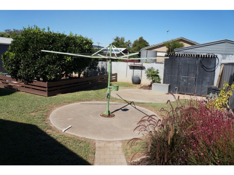 11 Long Island Road, Murray Bridge SA 5253