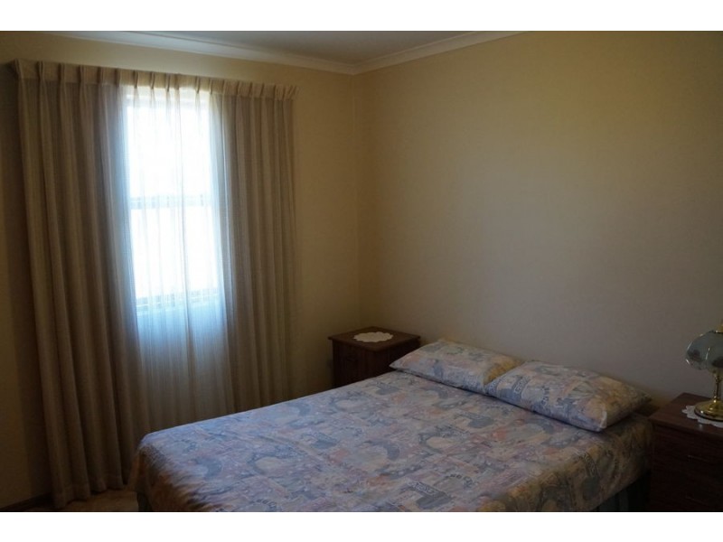 11 Long Island Road, Murray Bridge SA 5253