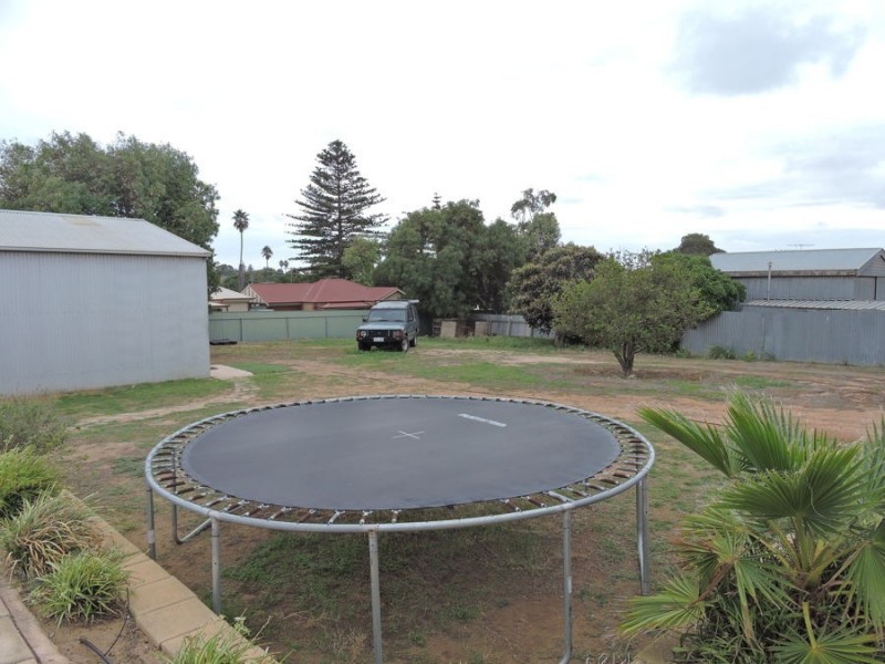 1 Montgomery, Murray Bridge SA 5253