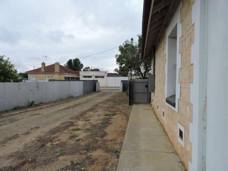 1 Montgomery, Murray Bridge SA 5253