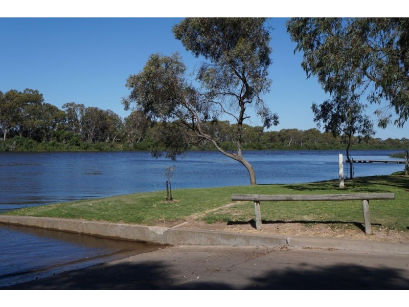 5B Forest Drive, Murray Bridge SA 5253