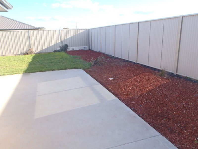 6 Richard Court, Murray Bridge SA 5253