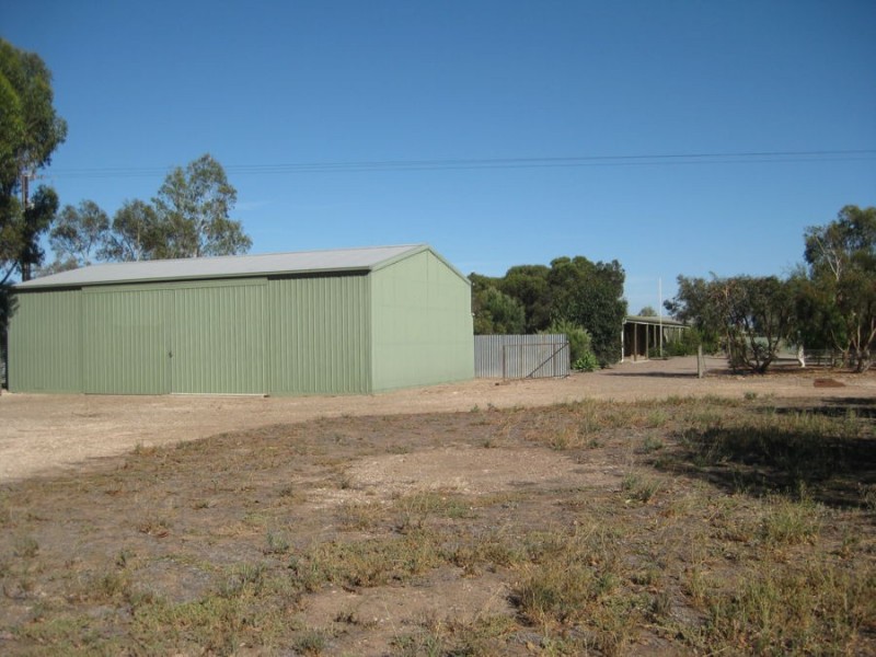 5168 Old Princes Highway (East), Murray Bridge East SA 5253