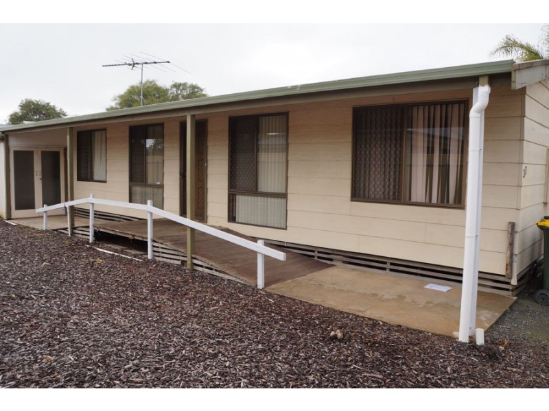 37 Caroline Street, Murray Bridge SA 5253