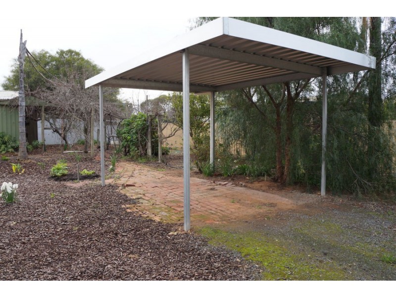 37 Caroline Street, Murray Bridge SA 5253