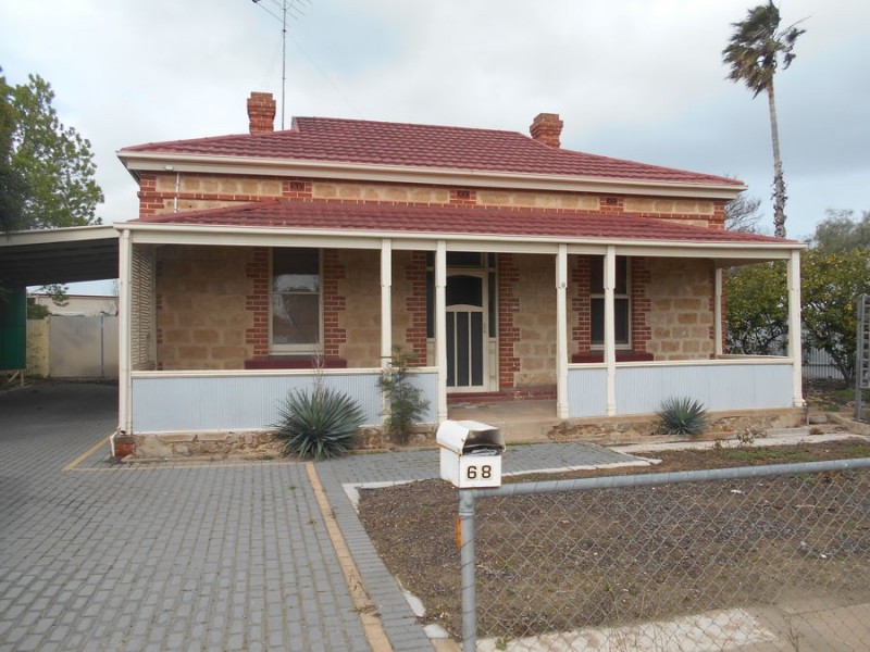 68 Adelaide Road, Murray Bridge SA 5253
